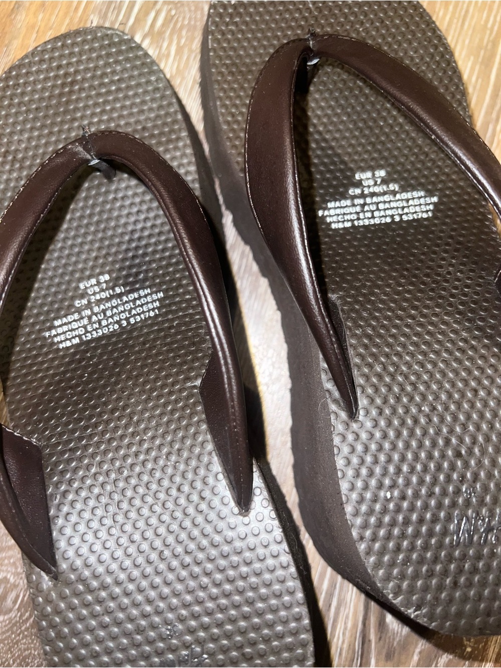 H&M Platform Sandals - Picture 3 of 3